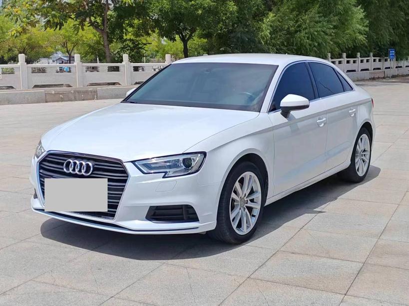 r215894-audi-a3-2018_0