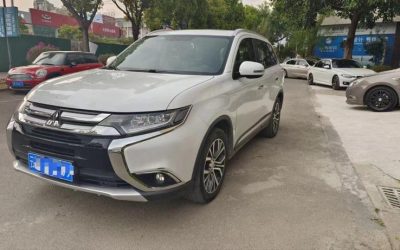 r215971-mitsubishi20outlander-2018_0