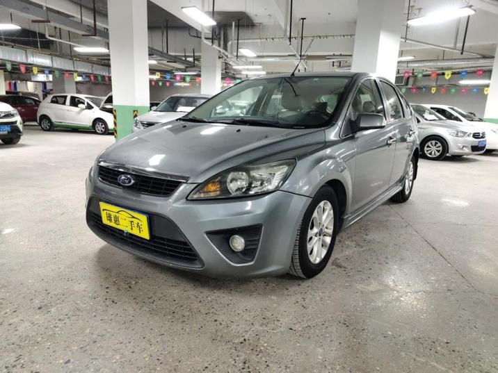 r216006-ford20focus-2013_0