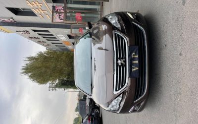 r216010-peugeot-408-2015_0