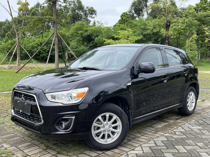 r216027-mitsubishi-asx-2013_0