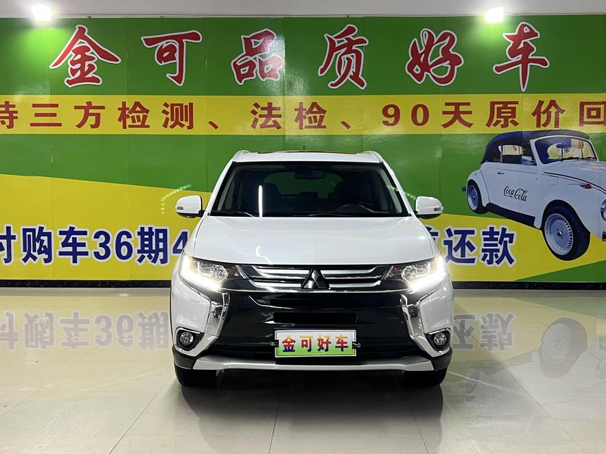 r216043-mitsubishi-outlander-2017_0