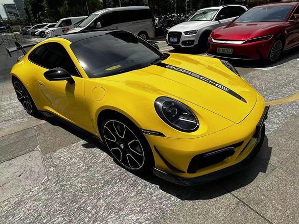 r216061-porsche-911-2022_0
