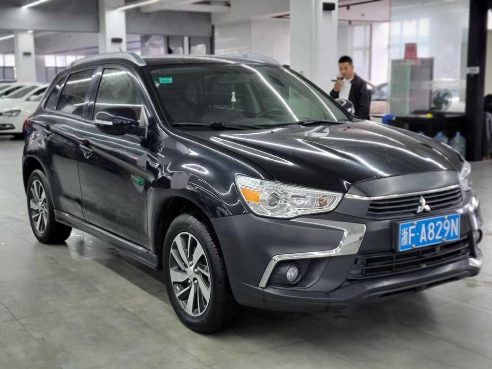 r216080-mitsubishi-asx-2016_0