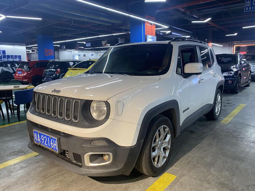 r216105-jeep-renegade-2018_0