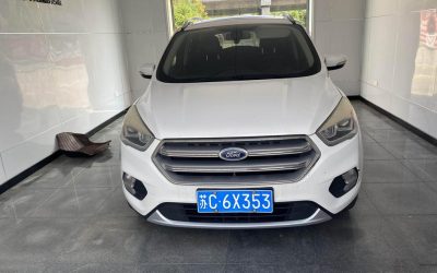 r216112-ford-kuga-2017_0