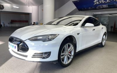 r216114-tesla20model20s-2015_0