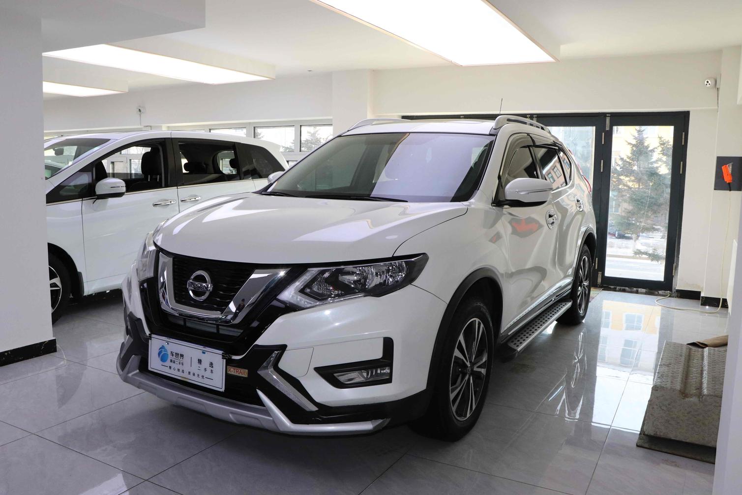 r216118-nissan-x-trail-2018_0