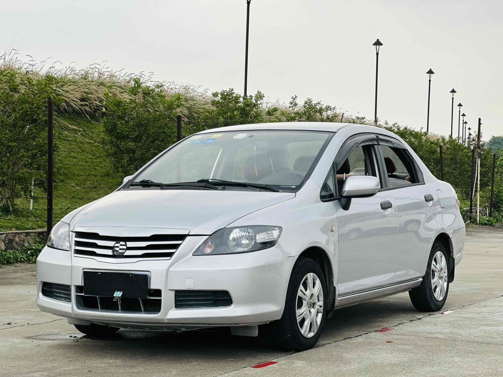 r216125-everus-s1-2011_0