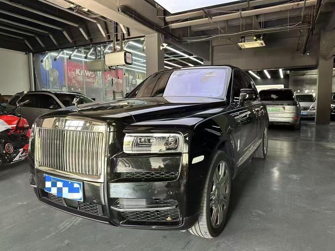 r216171-rolls-royce20cullinan-2023_0