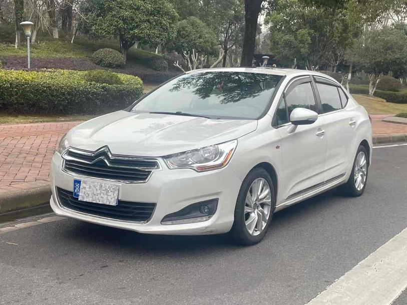 r216204-citroen-c4l-2013_0