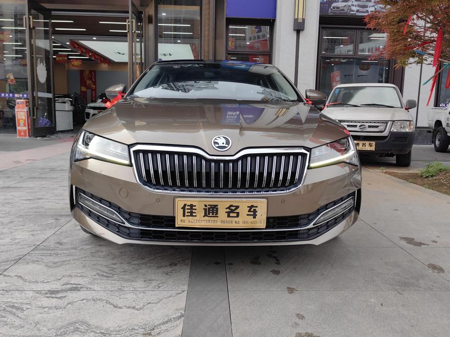 r216231-skoda-superb-2020_0
