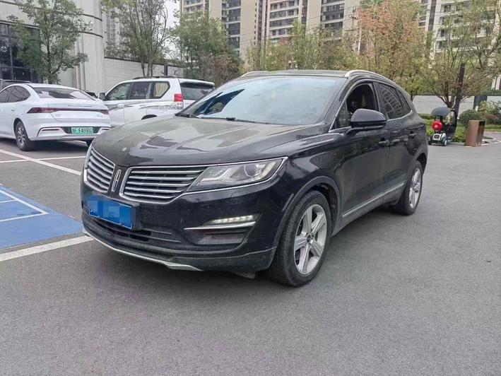 r216235-lincoln20mkc-2017_0