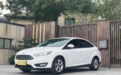 r216274-ford-focus-2016_0