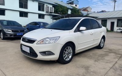 r216290-ford20focus-2010_0
