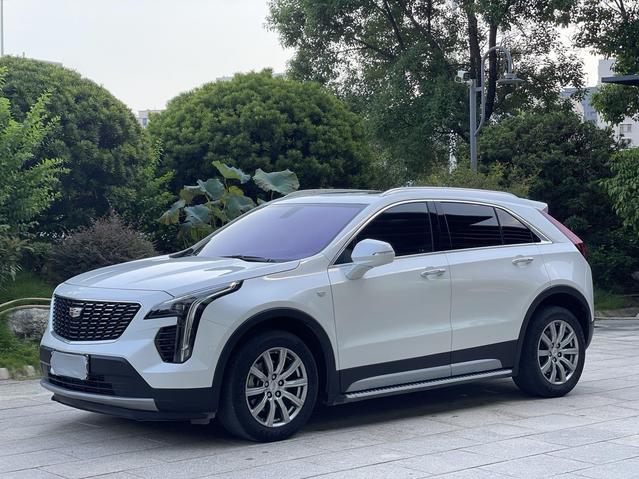 r216315-cadillac20xt4-2020_0