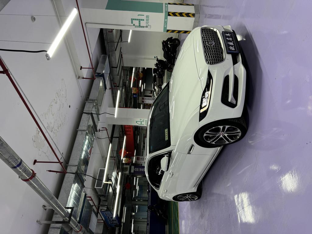 r216317-jaguar20xel-2020_0