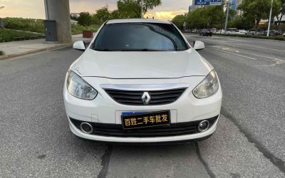 r216325-renault-fluence-2012_0