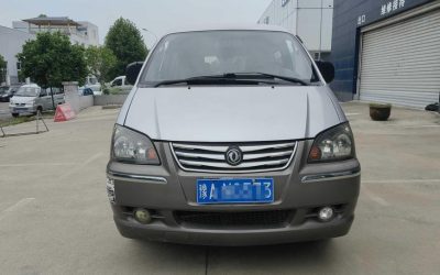 r216341-dongfeng-forthing-lingzhi-2015_0