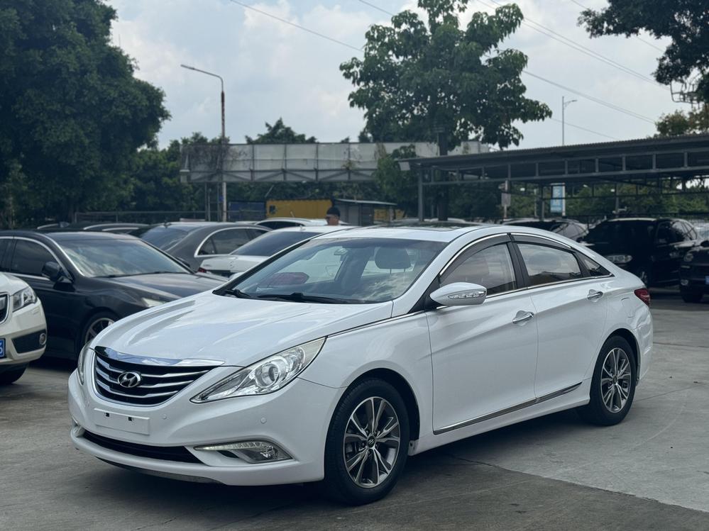 r216361-hyundai-sonata-2015_0