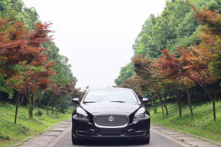 r216364-jaguar-xj-2013_0