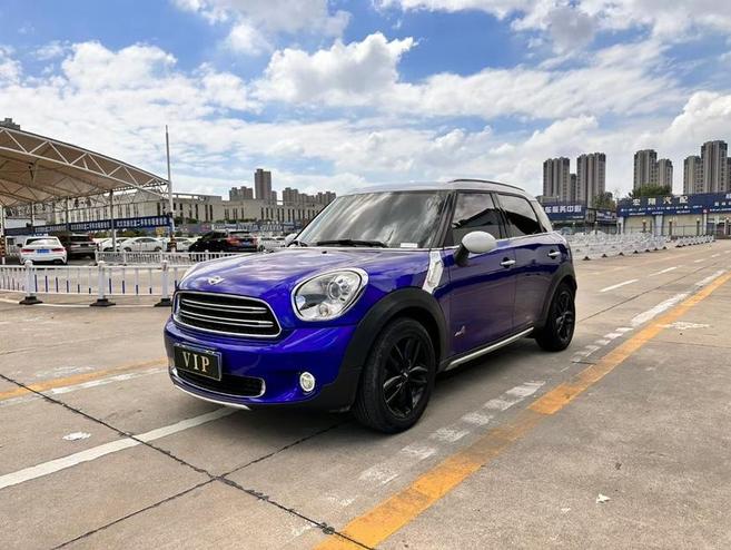 r216404-mini20countryman-2015_0