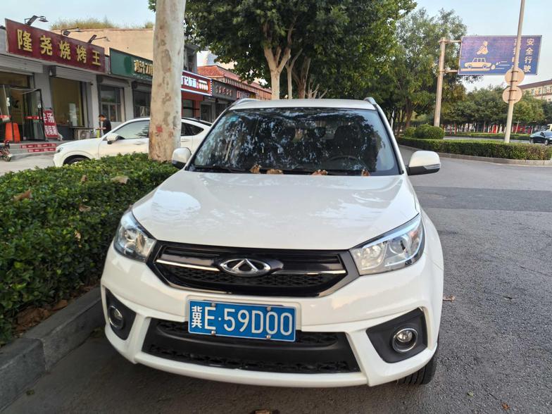r216407-chery20tiggo203-2015_0