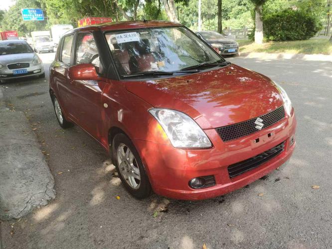 r216455-suzuki-swift-2011_0