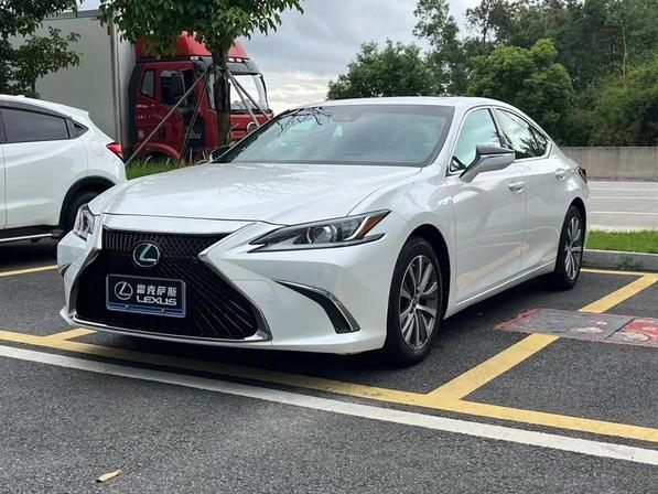 r216487-lexus-es-2019_0