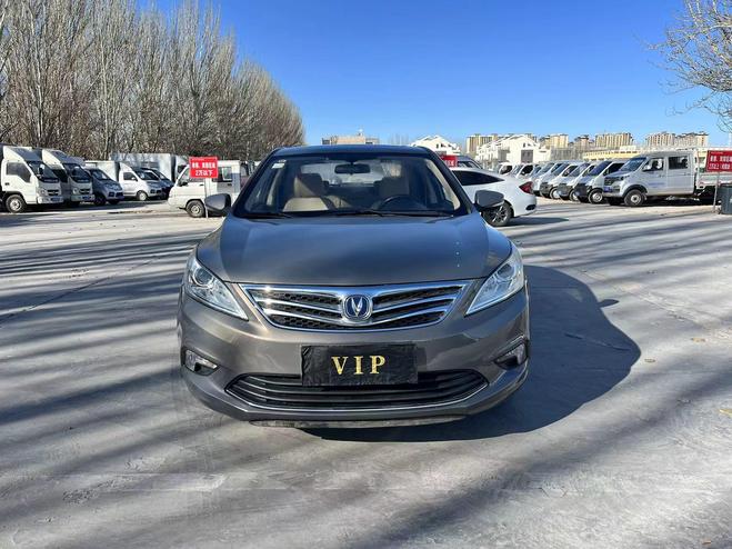 r216489-changan20eado-2015_0