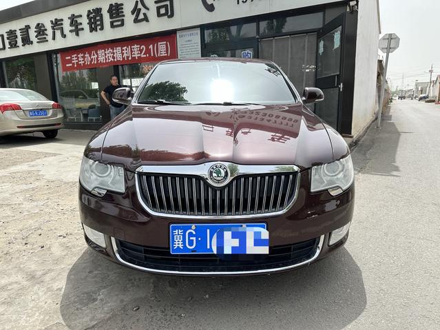 r216491-skoda-superb-2012_0