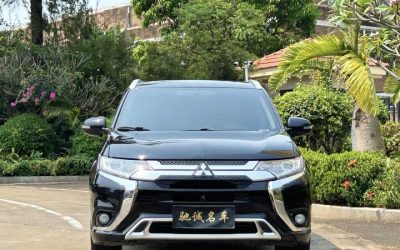 r216499-mitsubishi-outlander-2022_0
