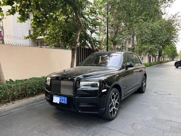 r216722-rolls-royce-cullinan-2022_0