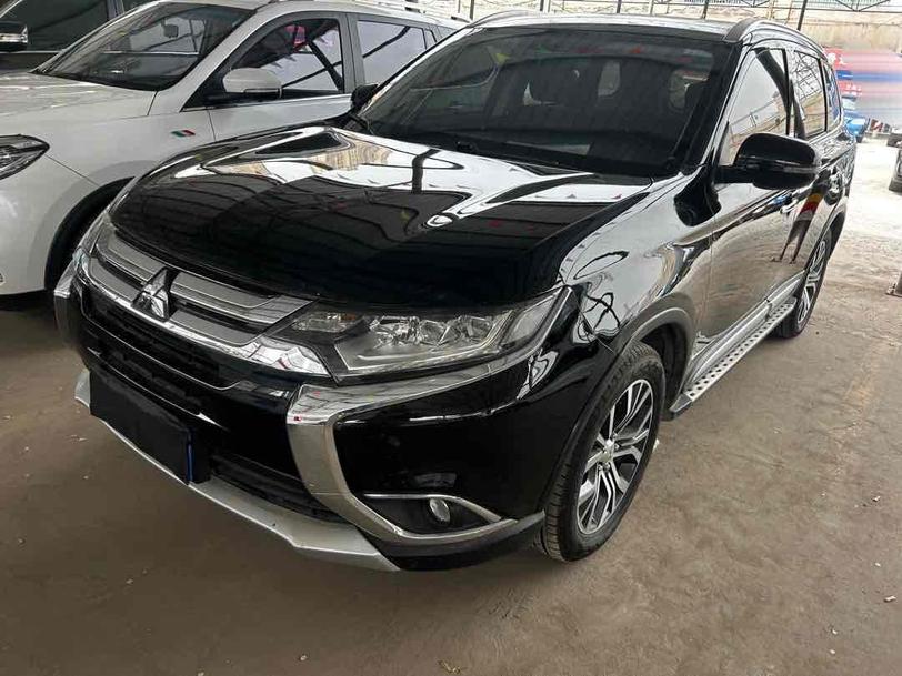 r216749-mitsubishi-outlander-2018_0