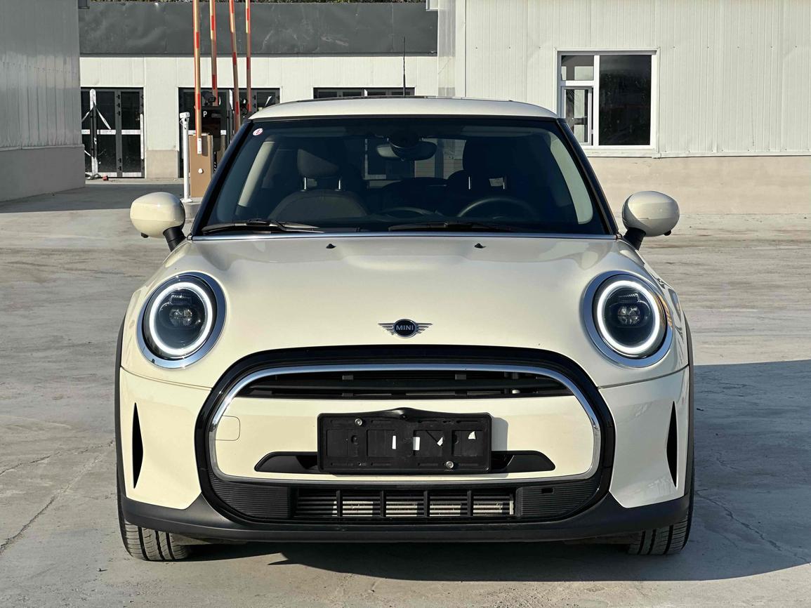 r216789-mini-clubman-2022_0