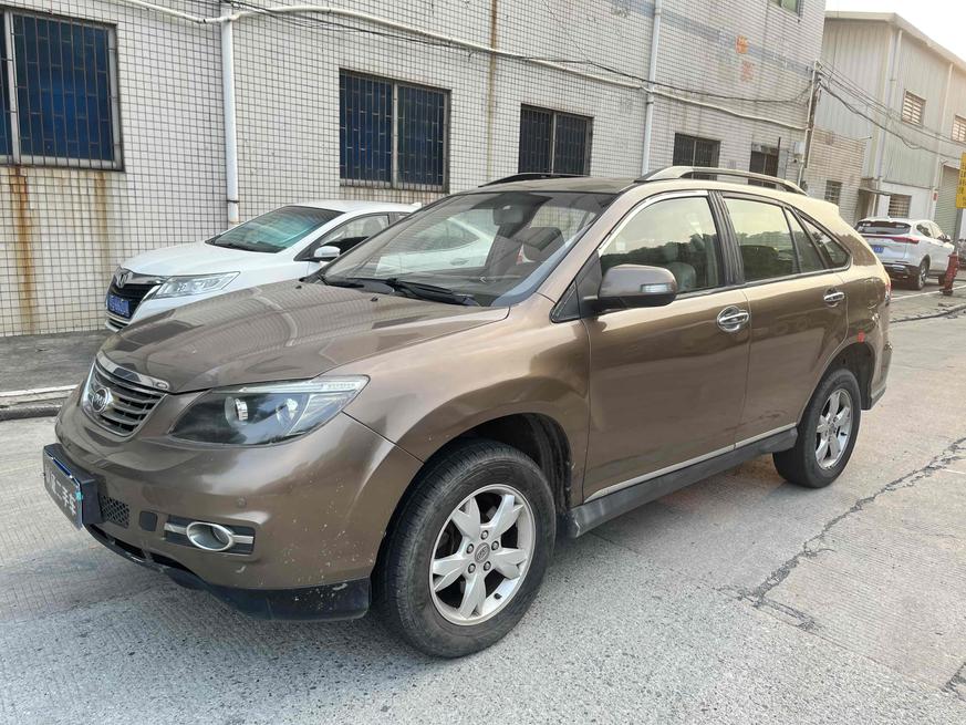 r216805-byd-s6-2012_0