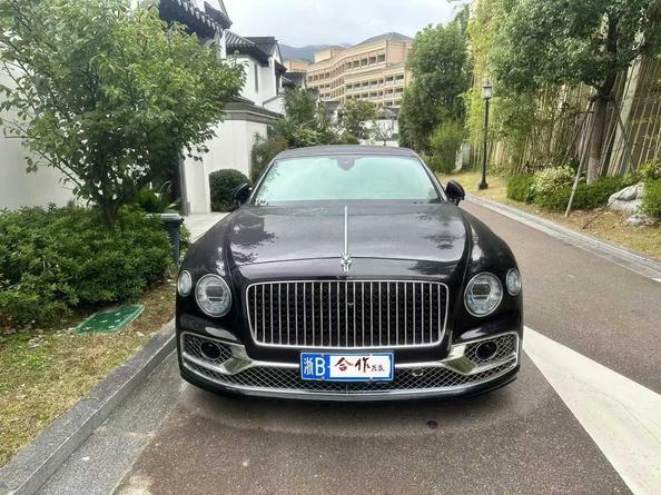 r216810-bentley-flying-spur-2023_0