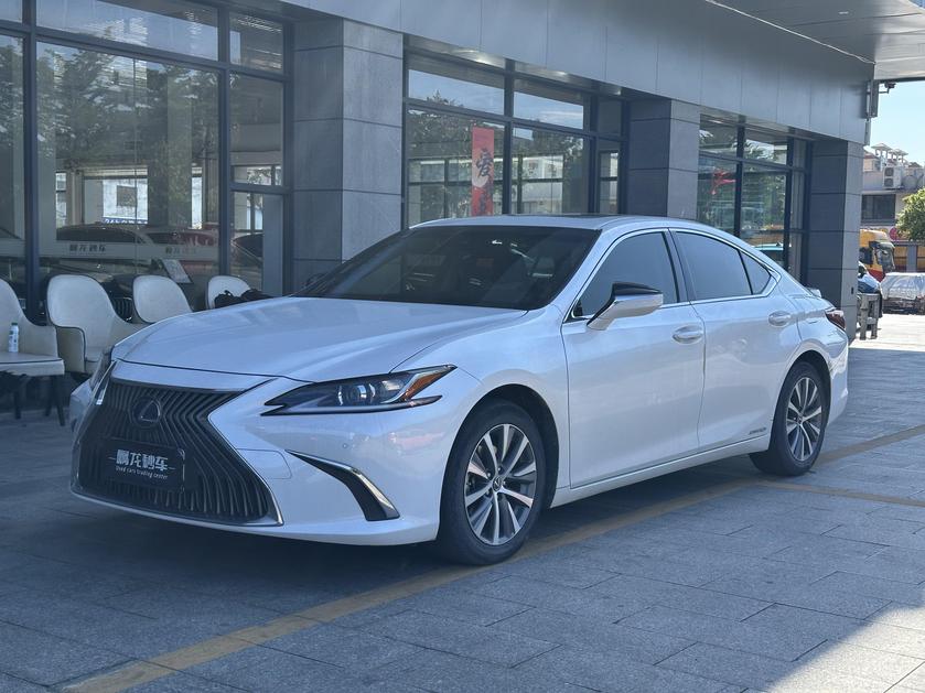 r216811-lexus-es-2021_0