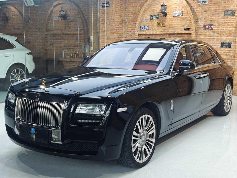 r216843-rolls-royce20ghost-2013_0
