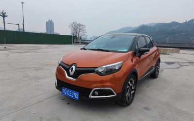 R216850-Renault-CAPTUR-2016_0
