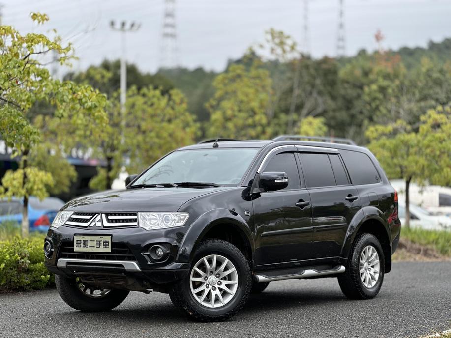 r216860-mitsubishi20pajero20sport-2014_0