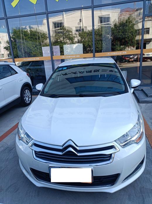 r216868-citroen-c4l-2015_0