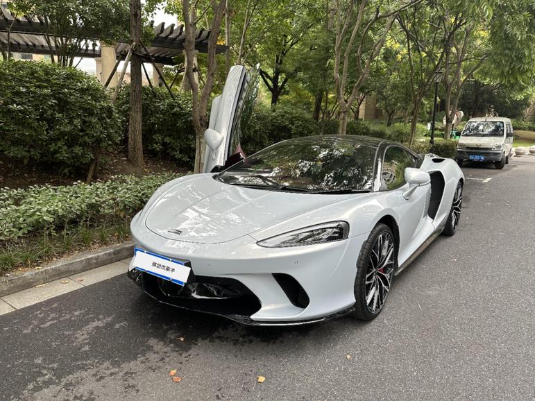r216889-mclaren20gt-2022_0