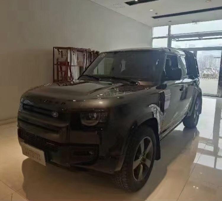 r216890-land-rover-defender-2022_0