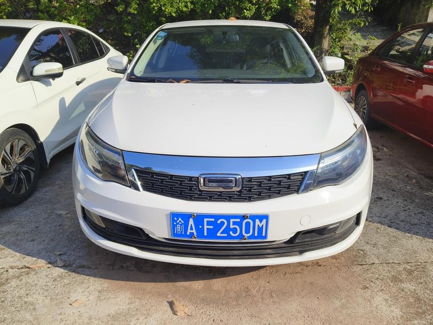 r216904-qoros-3-2019_0