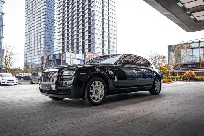 r216909-rolls-royce-ghost-2013_0