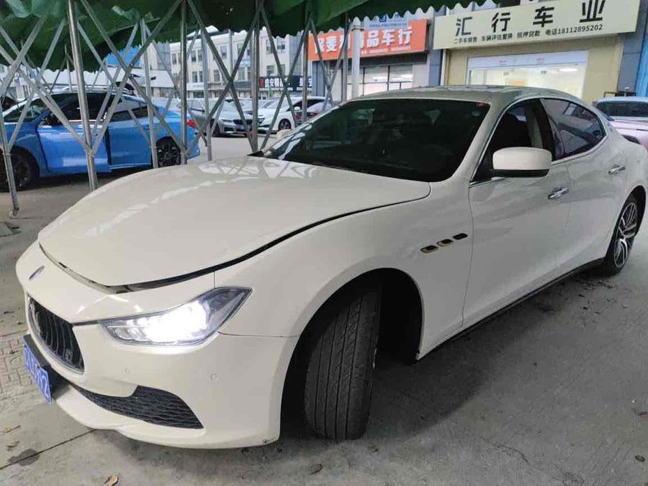 r216912-maserati20ghibli-2014_0