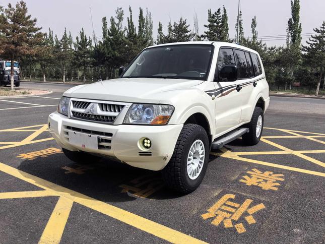 r216953-mitsubishi20pajero-2007_0