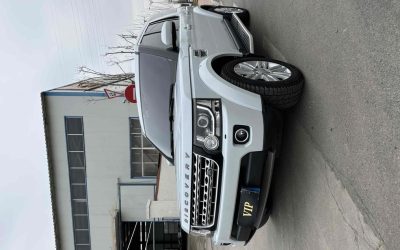 r216983-land20rover20discovery-2018_0
