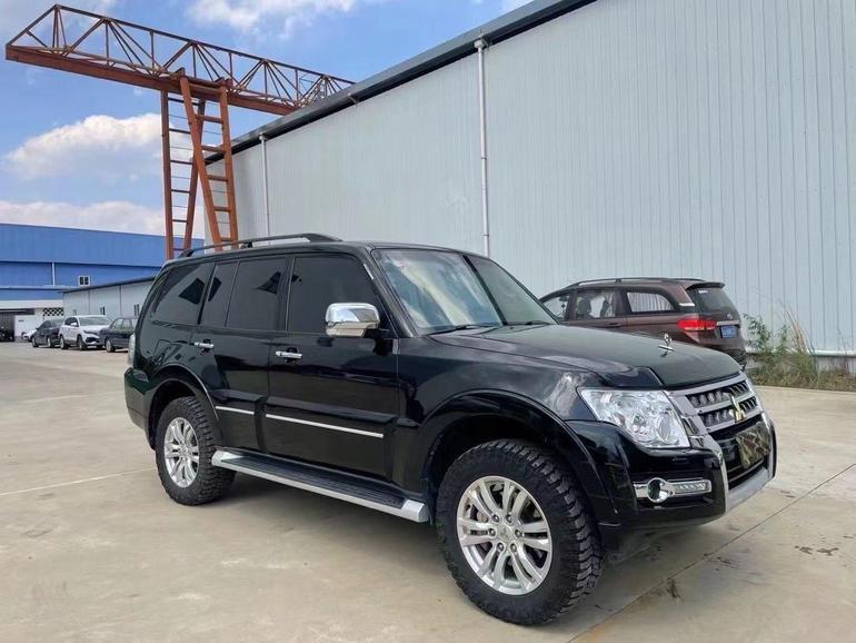 r216986-mitsubishi-pajero-2020_0